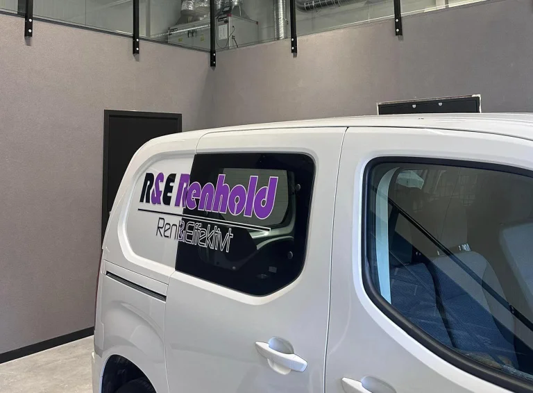 R & E renhold AS
